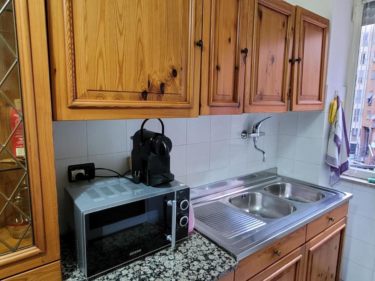 In My Place Рим Екстериор снимка
